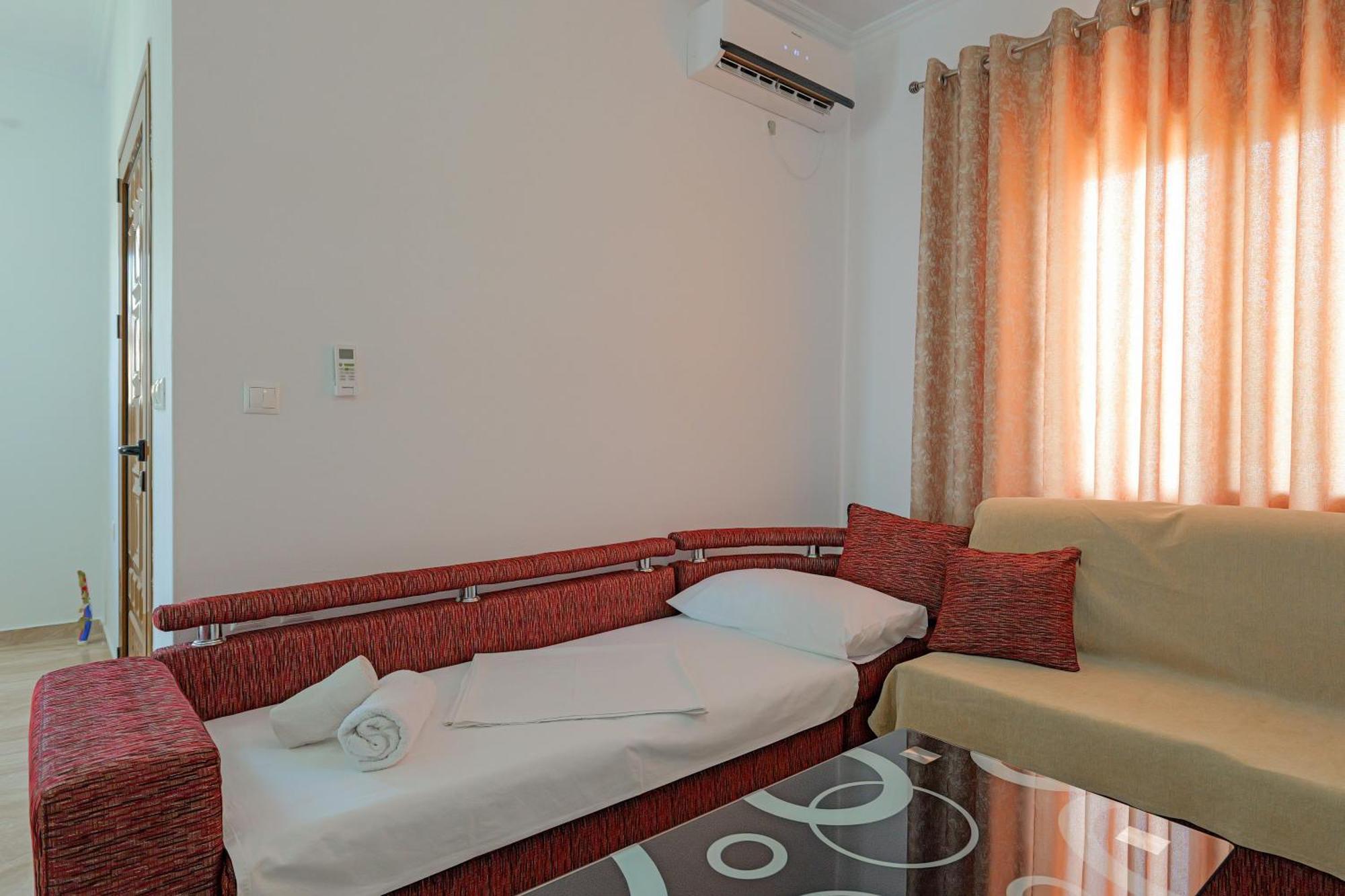 Guest House Moonlight كساميل المظهر الخارجي الصورة