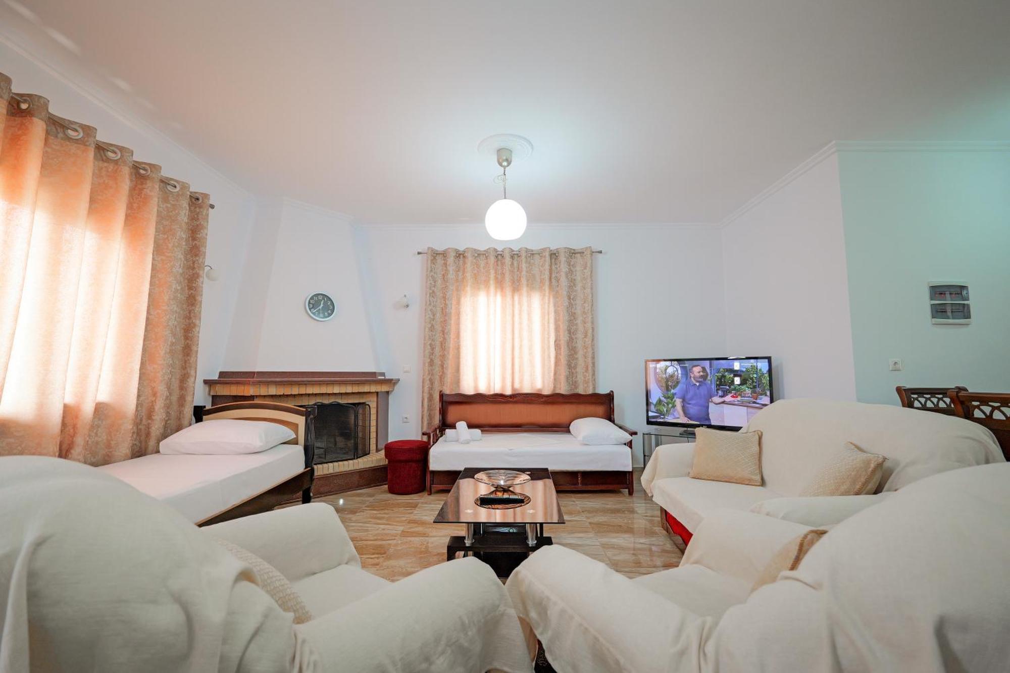 Guest House Moonlight كساميل المظهر الخارجي الصورة